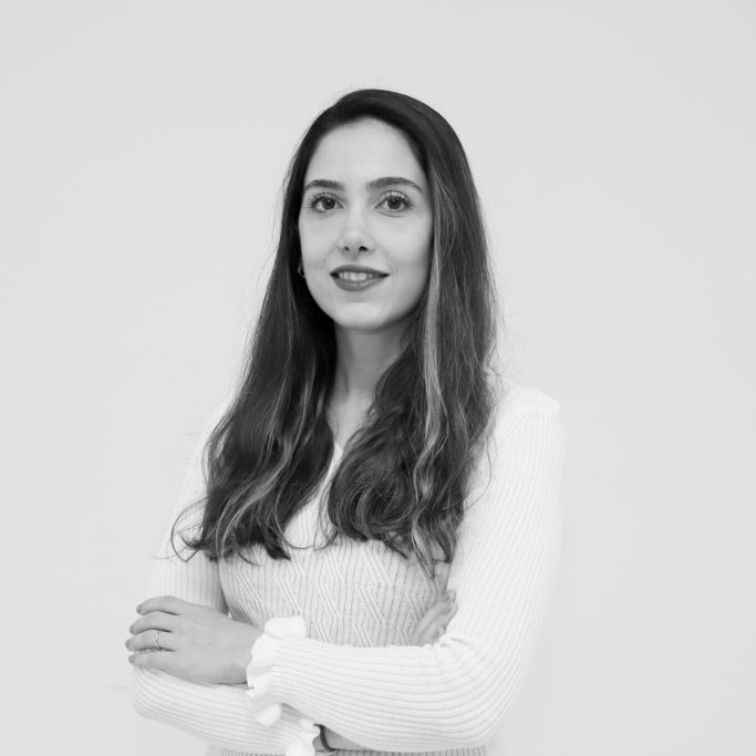 Dr Özden Yaşarer, Chartered Physiotherapist